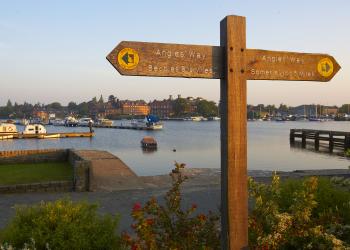 FINAL Oulton Broad sign CROP